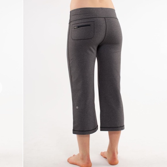 lululemon athletica Pants - Lululemon Relaxed Fit Crop II Pants Zip Pocket Wide Leg Stretch Capri Drawcord